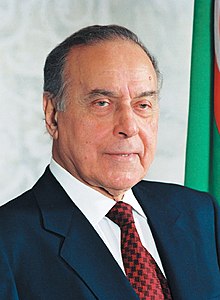  Ümummilli Lider Heydər Əliyevin böyük Azərbaycan rəssami Səttar Bəhlulzadənin anadan olmasının 85 i